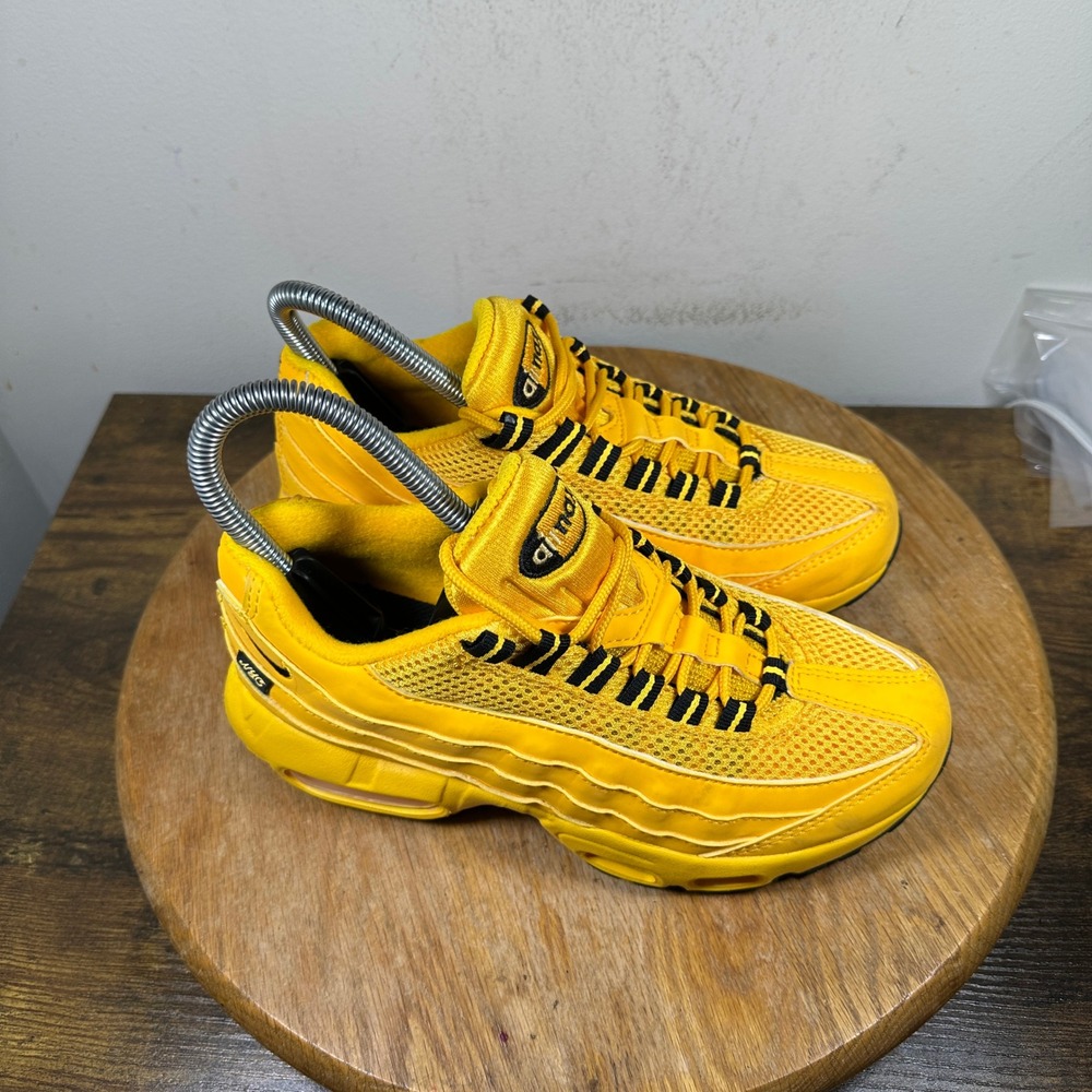 Nike Air Max 95 NYC Taxi Yellow Black Womens Size 5.5 DH0147-700 - Picture 1 of 8